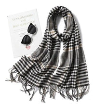 Load image into Gallery viewer, Women Winter Warm Scarf Shawl Fashion Plain  Soft Long Scarves For Women Casual Wear Travel Friendly Scarfs  Warm Winter Scarf Double Sided Thick Shawl Women Students Scarf
