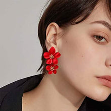 将图片加载到图库查看器，Women's Boho Flower Shaped Daisy Stud Earrings
