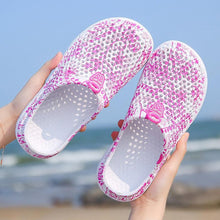 将图片加载到图库查看器，Womens Casual Clogs Breathable Beach Sandals Valentine Slippers Summer Slip On Women Flip Flops Shoes Sandals Quick Drying Slippers Walking Lightweight Rain Beach Summer Pool Water Shoes
