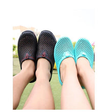 将图片加载到图库查看器，Womens Sandals Summer Fashion Hollow Out Breathable Beach Slippers Flip Flops EVA Massage Slippers Sandals Garden Clogs Shoes Women's Breathable Sandals Water Slippers
