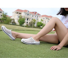 将图片加载到图库查看器，Womens Sandals Summer Fashion Hollow Out Breathable Beach Slippers Flip Flops EVA Massage Slippers Sandals Garden Clogs Shoes Women's Breathable Sandals Water Slippers
