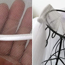 Load image into Gallery viewer, Women's Simple Bridal Veil with Comb
