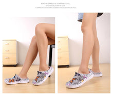 将图片加载到图库查看器，Womens Slip-On Quick Dry Water Clogs Shoes Beach Sandals Lightweight Breathable Bathroom Garden Clogs Shoes Summer Breathable Mesh Sandals Beach Footwear Anti-Slip Slippers Quick Drying Sandals
