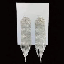将图片加载到图库查看器，Women's White Drop Fringe Earrings
